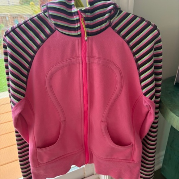 Lululemon sz M Afterglow/Cozy Stripe Printed Multi Split Pea Scuba Hoodie pink - Picture 1 of 16
